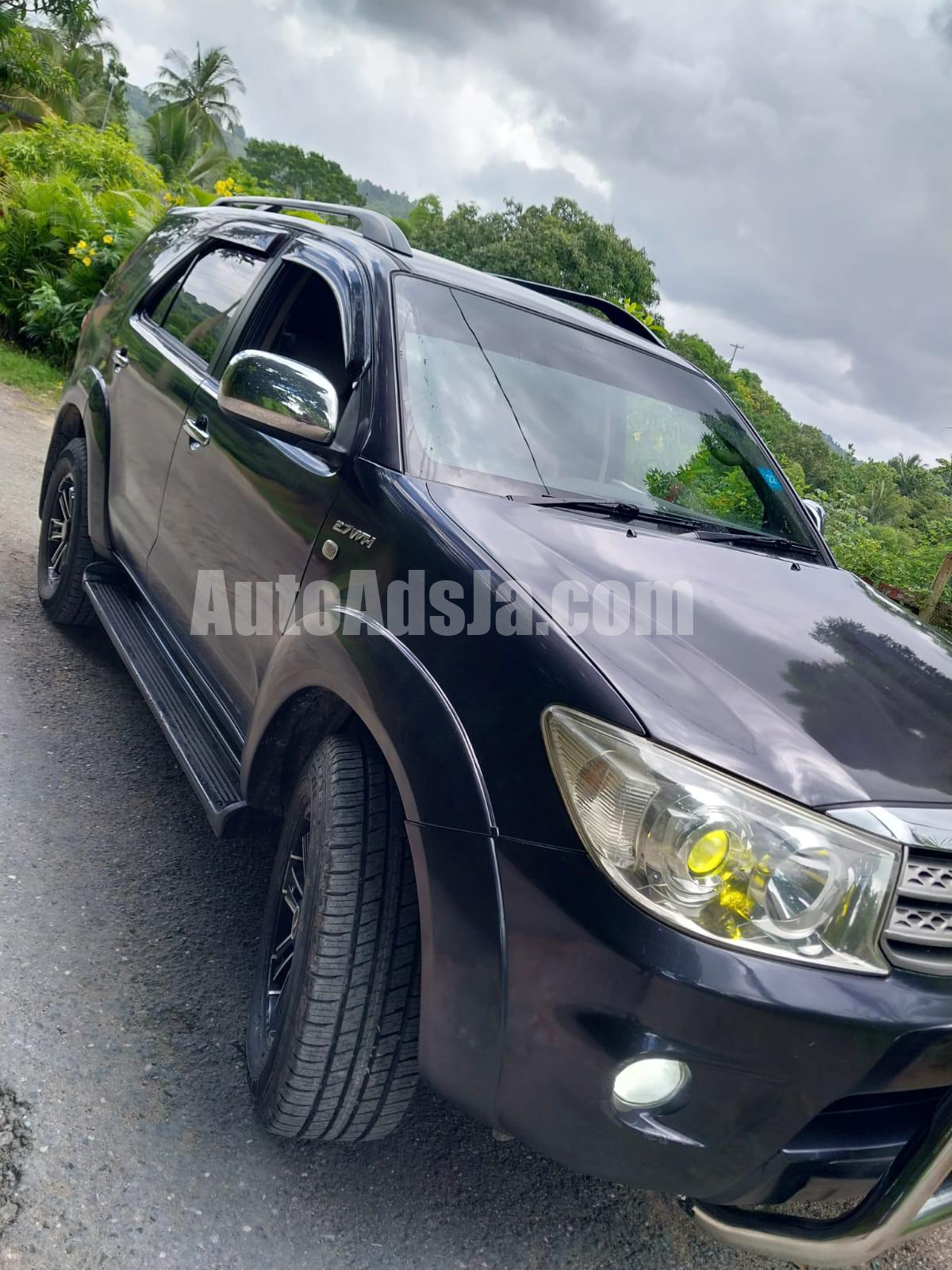 2010 Toyota Fortuner