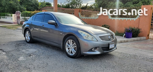 Nissan Skyline 2,5L 2012