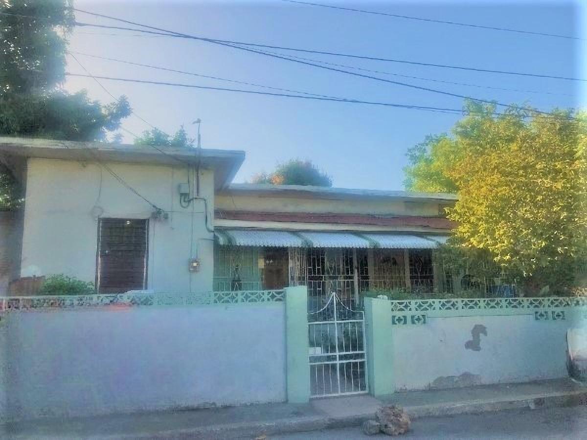 House for Sale   Kingston 10