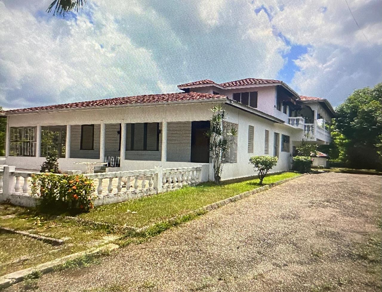 House for Sale   May Pen