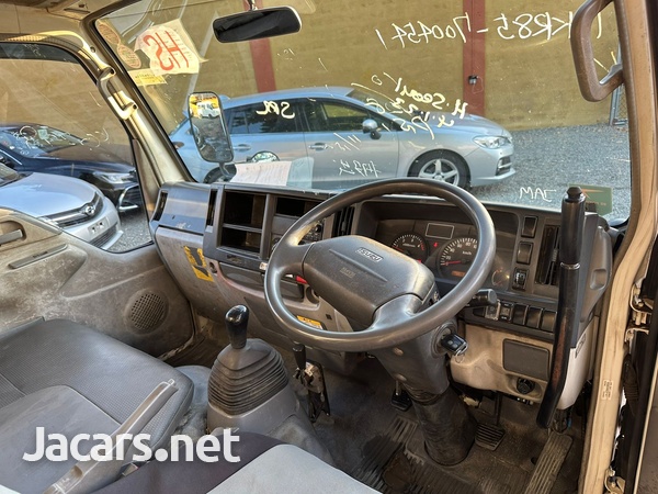 Isuzu Elf Truck 2,0L 2007