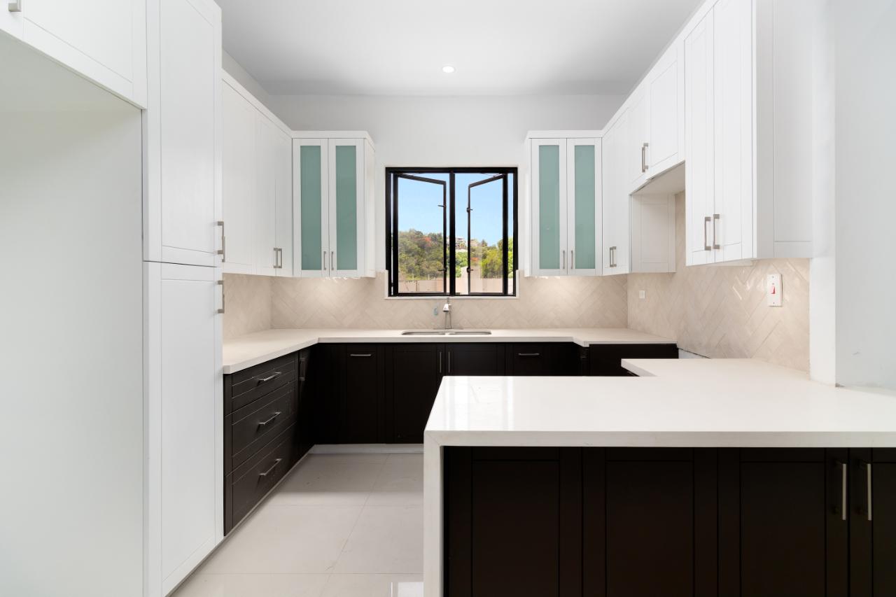 Apartment for Sale   Kingston 8