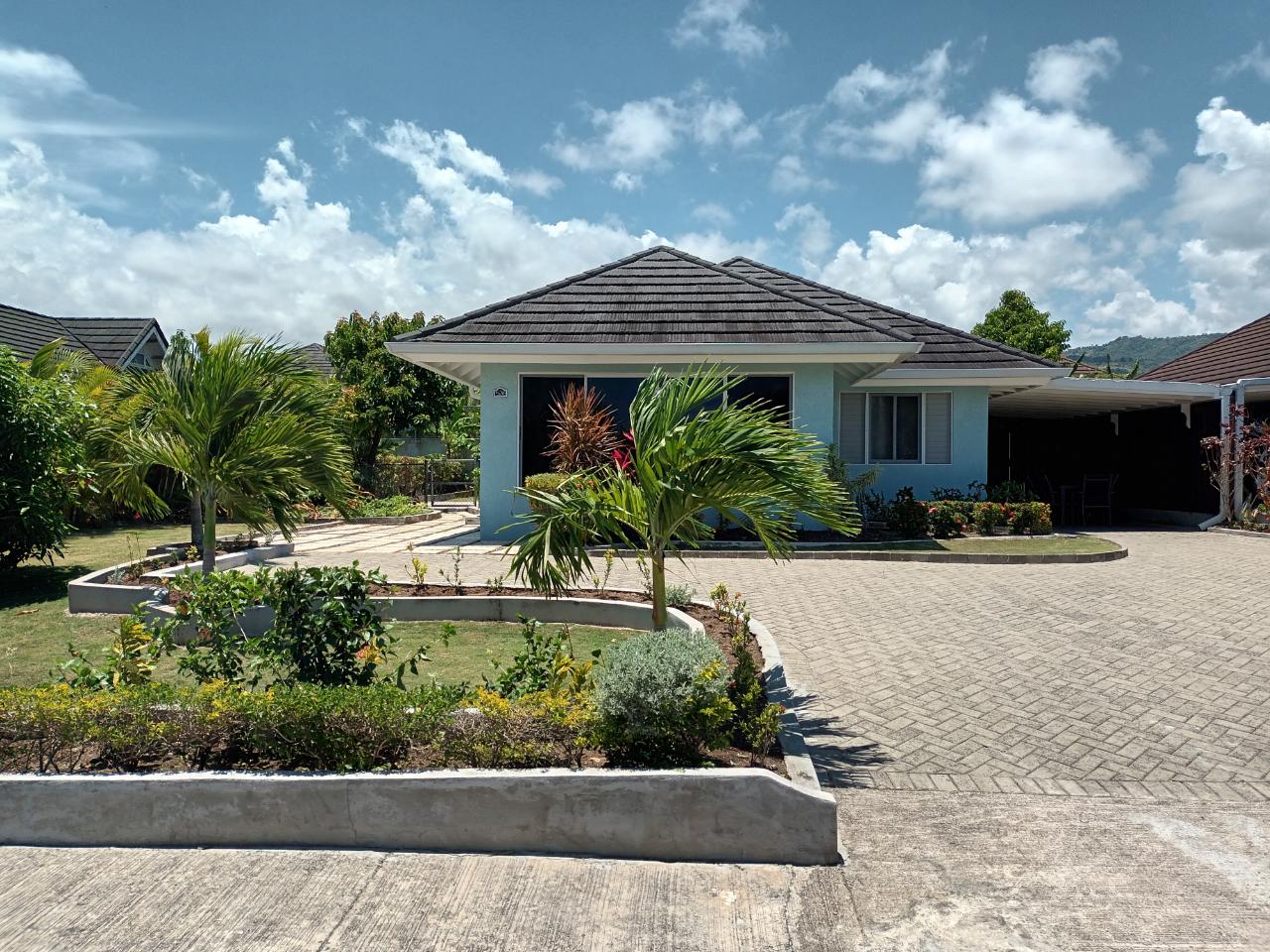 House for Rent   Laughlands