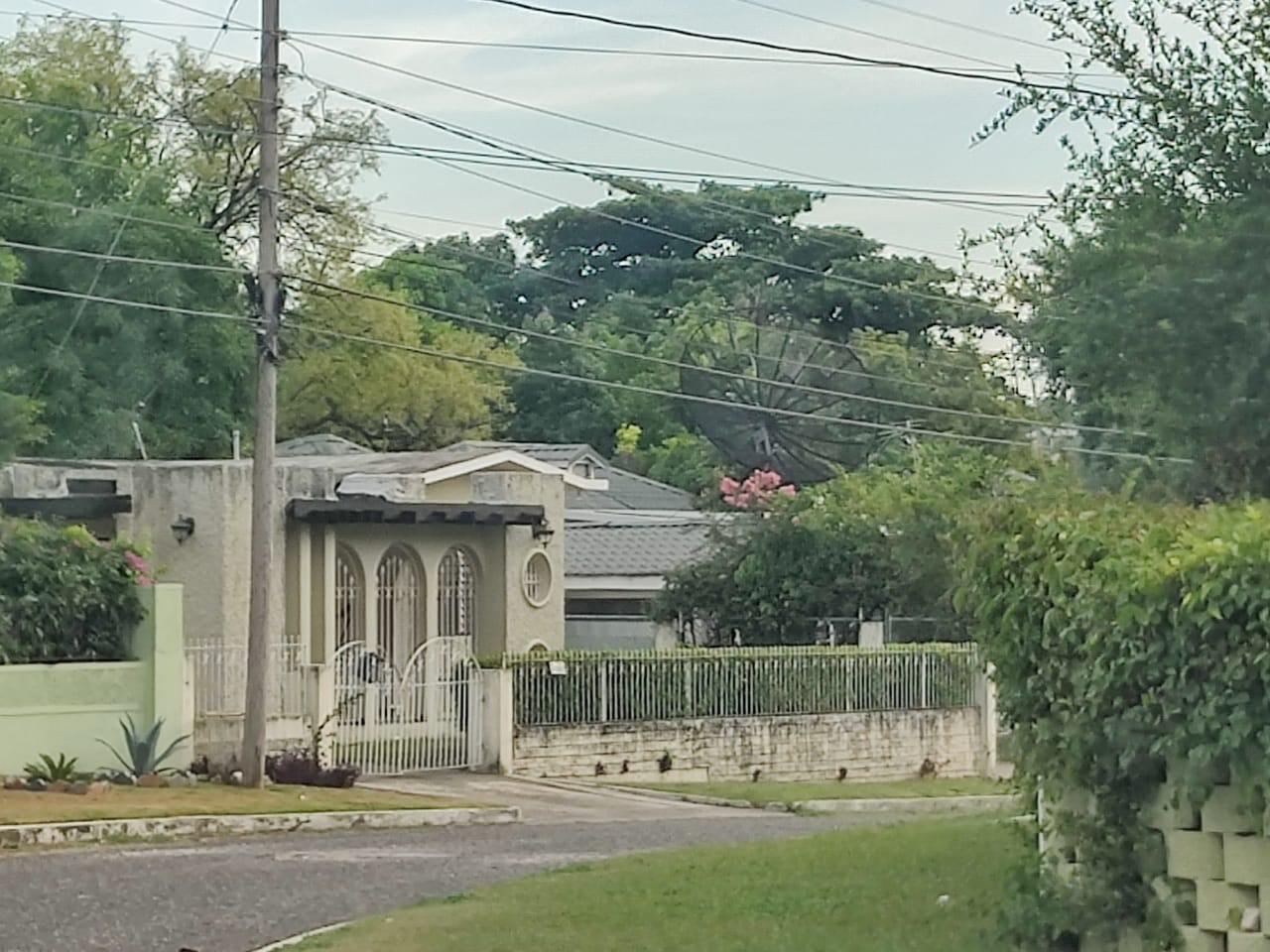 House for Sale   Kingston 19
