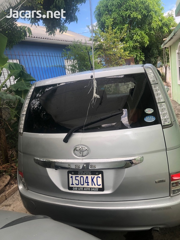 Toyota Isis 1,8L 2012
