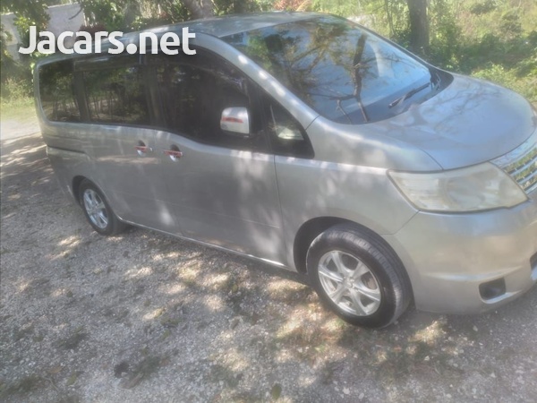 Nissan Serena 2,0L 2011