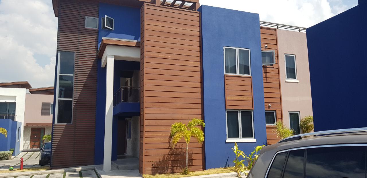 Townhouse for Sale   Kingston 6