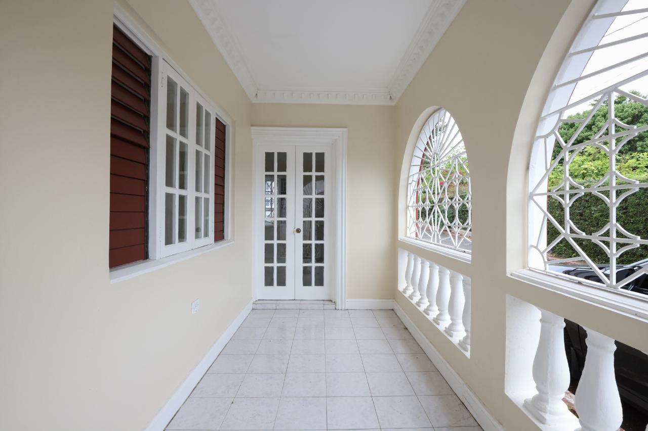 Apartment for Rent   KINGSTON