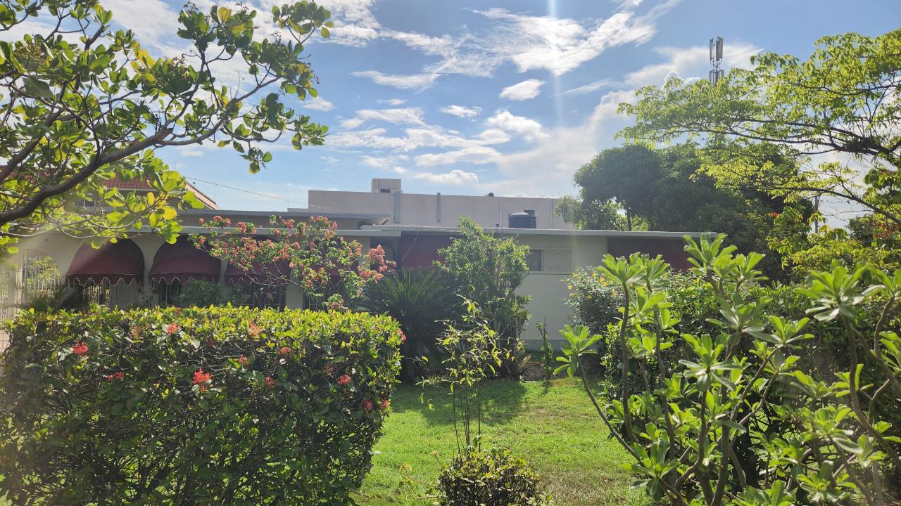 House for Sale   Kingston 6