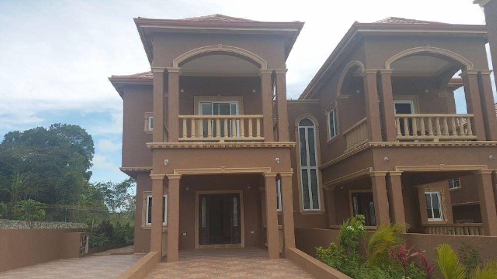 Townhouse for Sale   Spur Tree