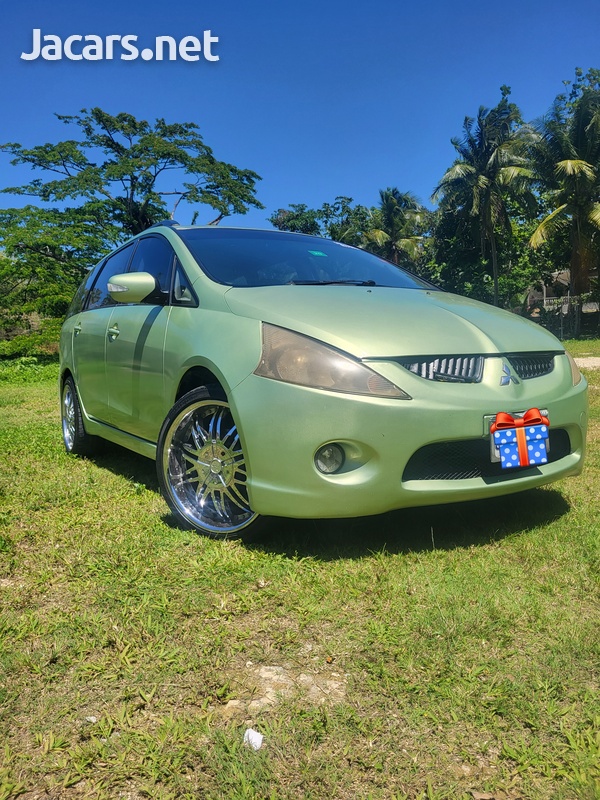 Mitsubishi Grandis 2,0L 2005