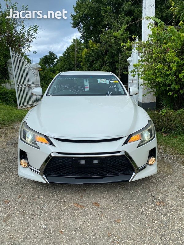 Toyota Mark X 2,5L 2013