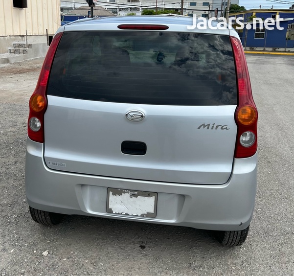 Daihatsu MIRA 0,6L 2012