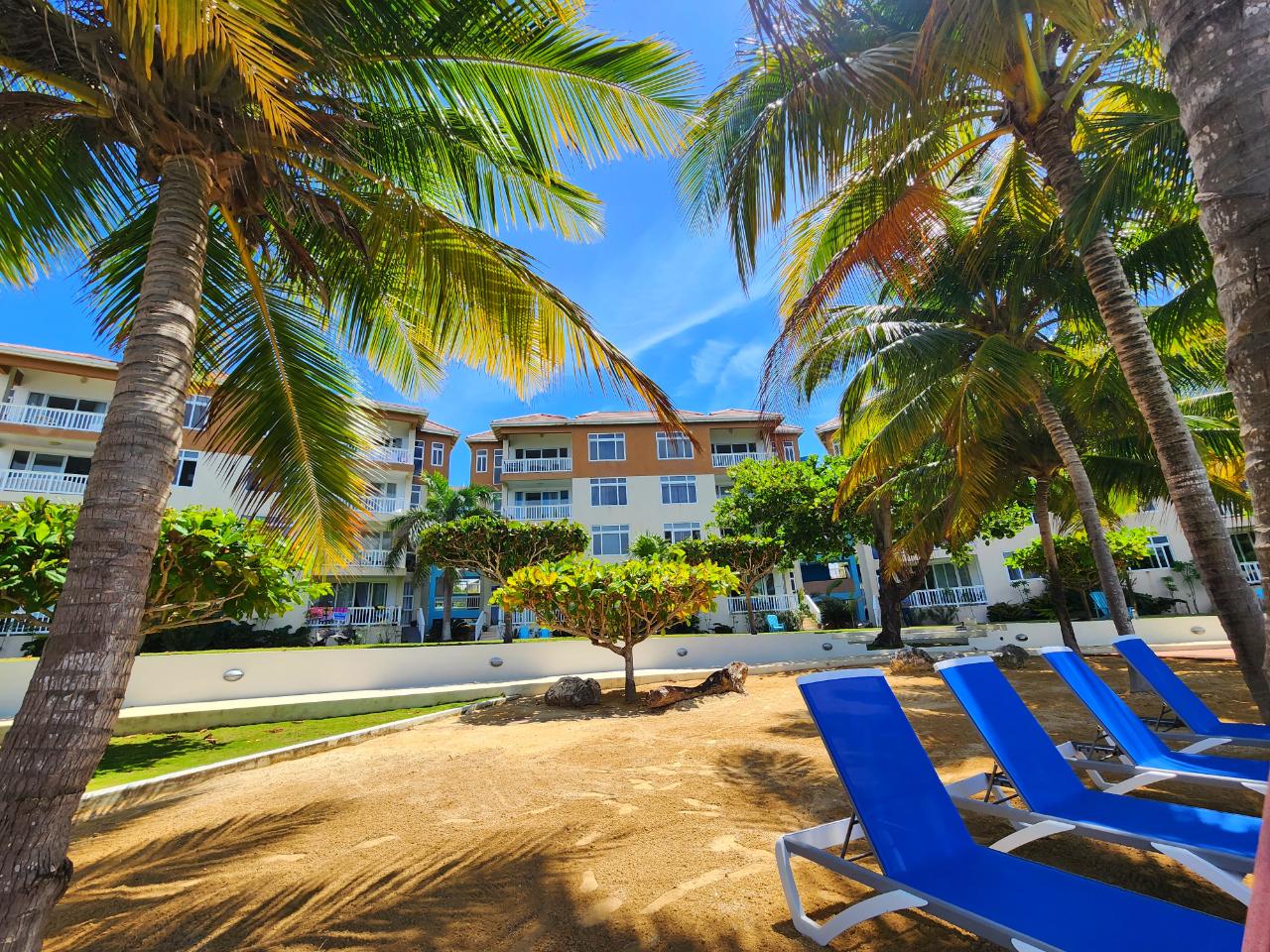 Resort Apartment/Villa for Sale   Tower Isle