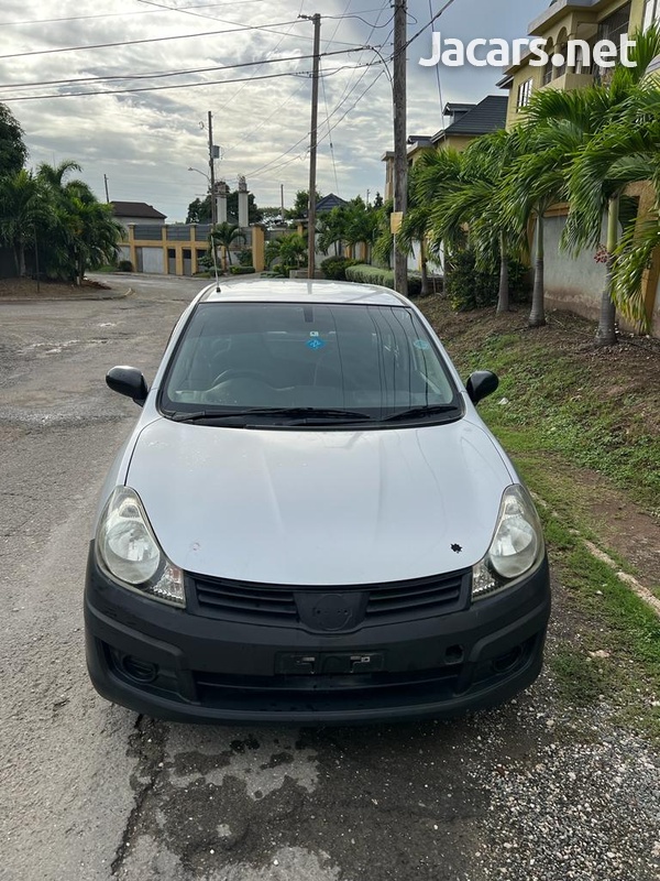 Mazda Familia 1,5L 2014