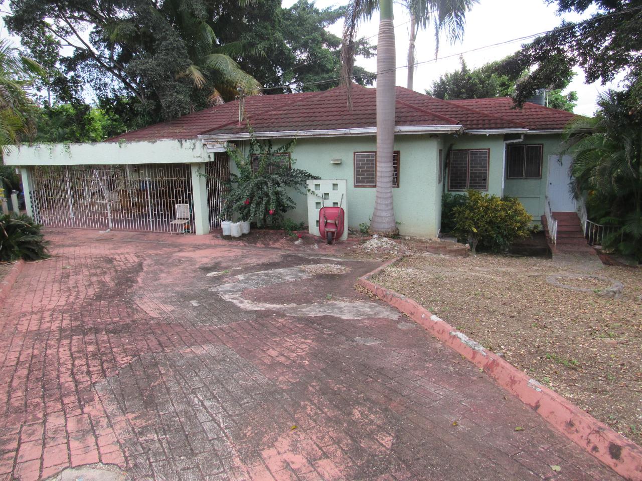 House for Sale   Montego Bay
