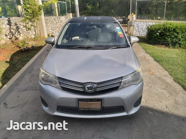 Toyota Axio 1,5L 2012