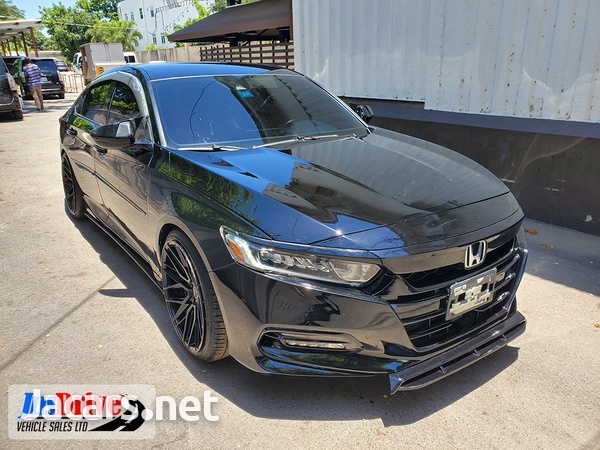 Honda Accord 1,5L 2020