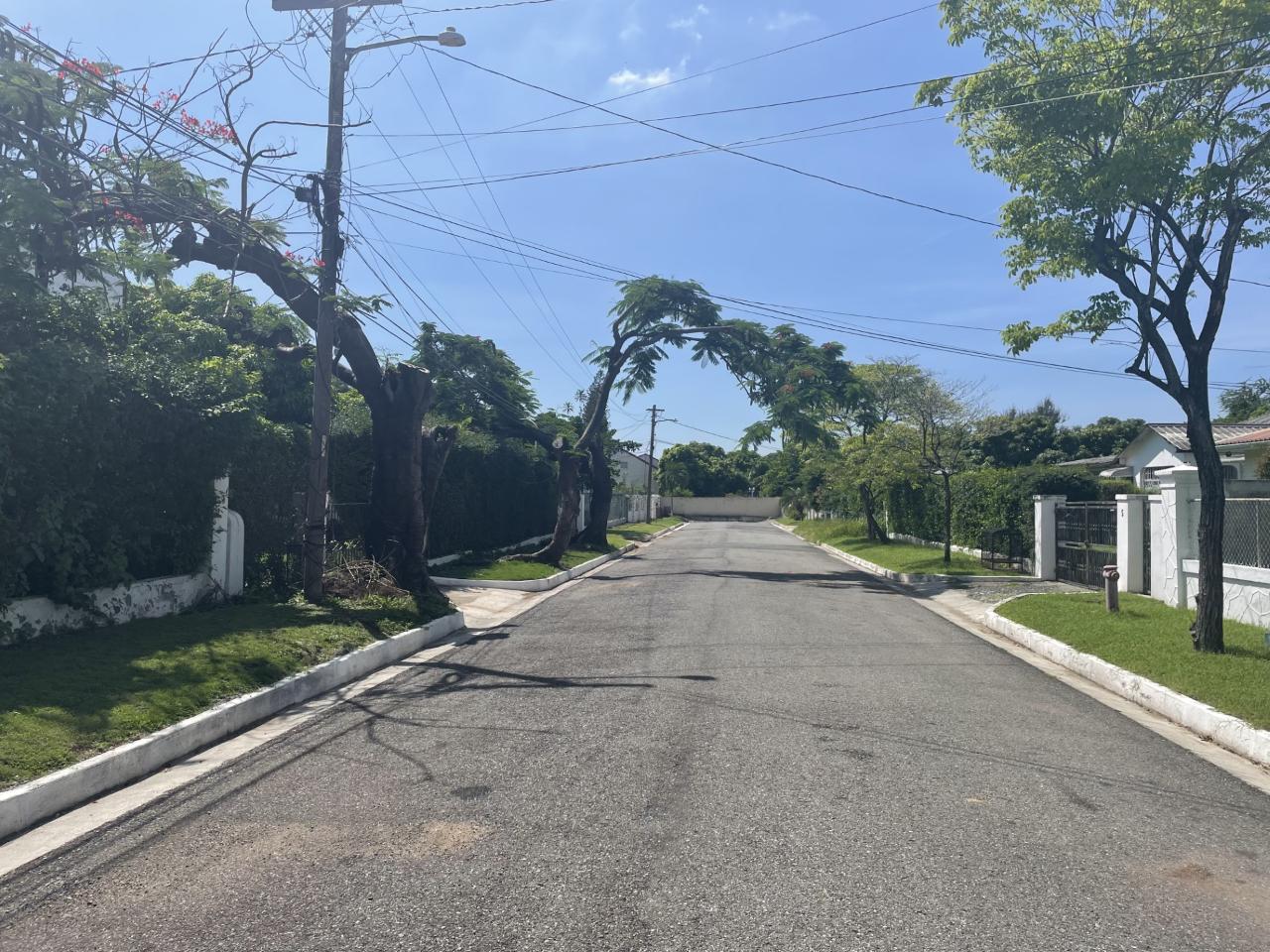 House for Sale   Kingston 6