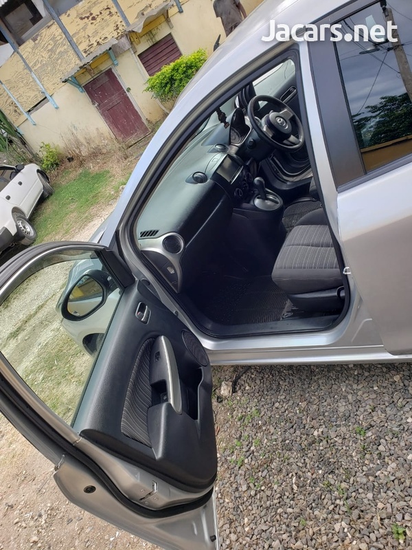 Mazda Demio 1,3L 2011