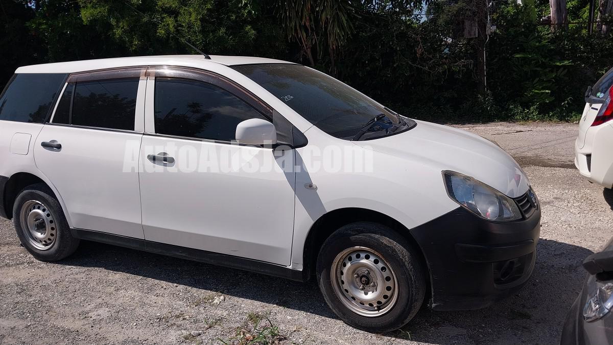 2016 Nissan AD Wagon