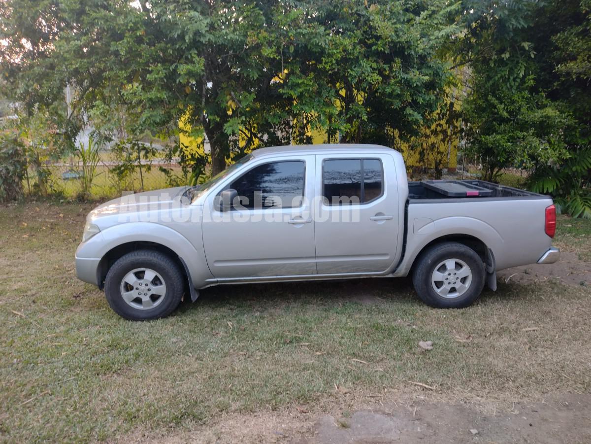 2008 Nissan Navara