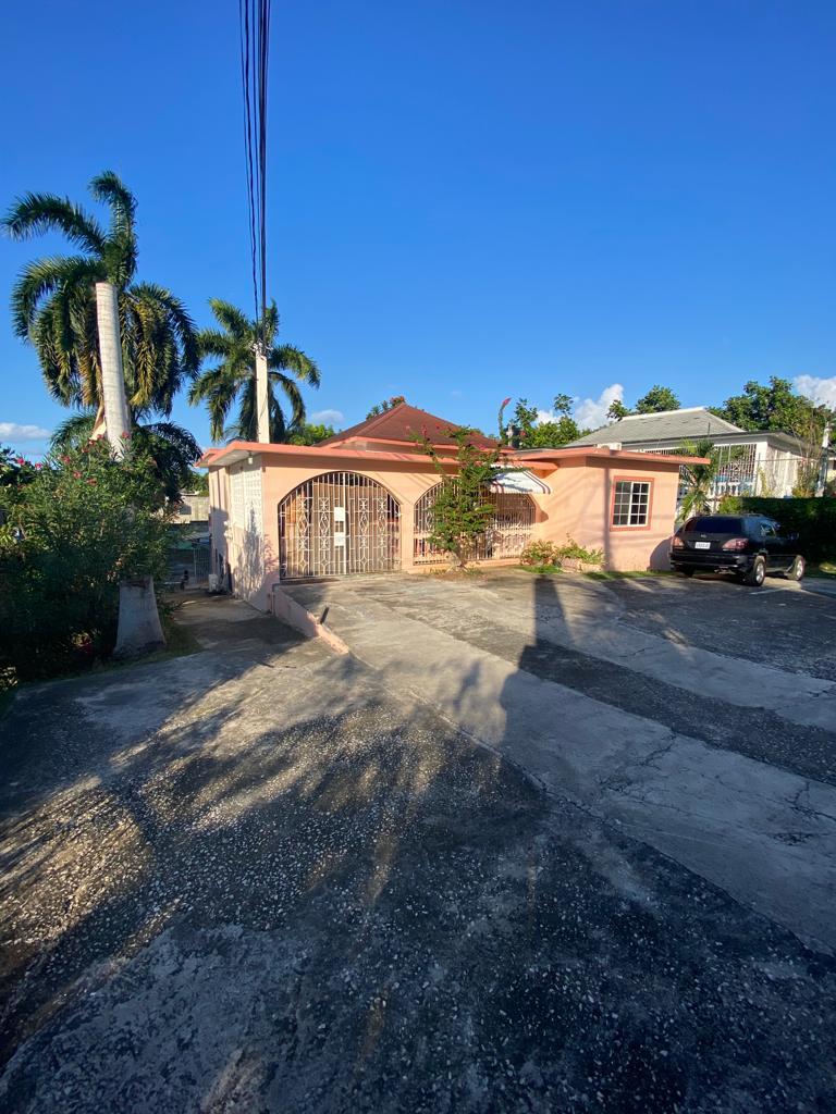 House for Sale   Montego Bay