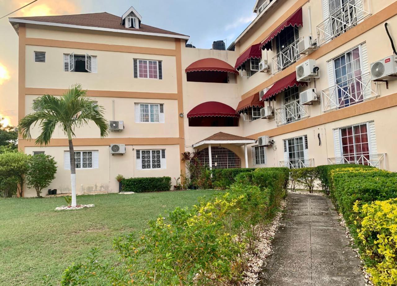 Apartment for Sale   Kingston 8