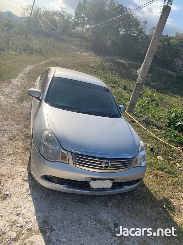 Nissan Bluebird 2,0L 2012