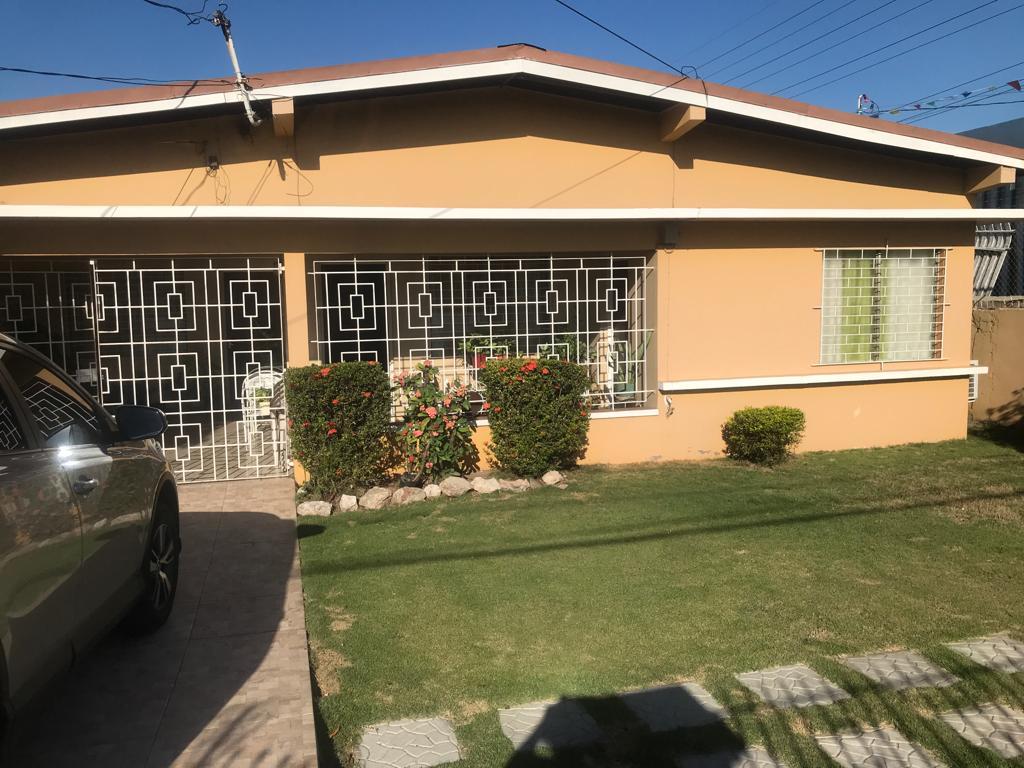 House for Private   Kingston 20