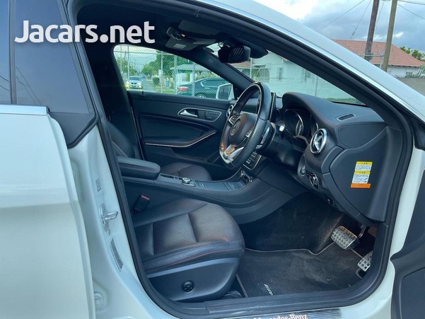 Mercedes-Benz CLA-Class 2,5L 2015