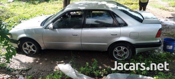 Toyota Sprinter 1,5L 1997