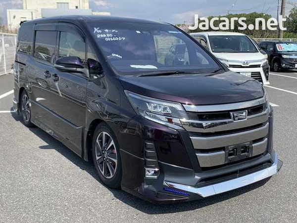 Toyota Noah 2,0L 2017