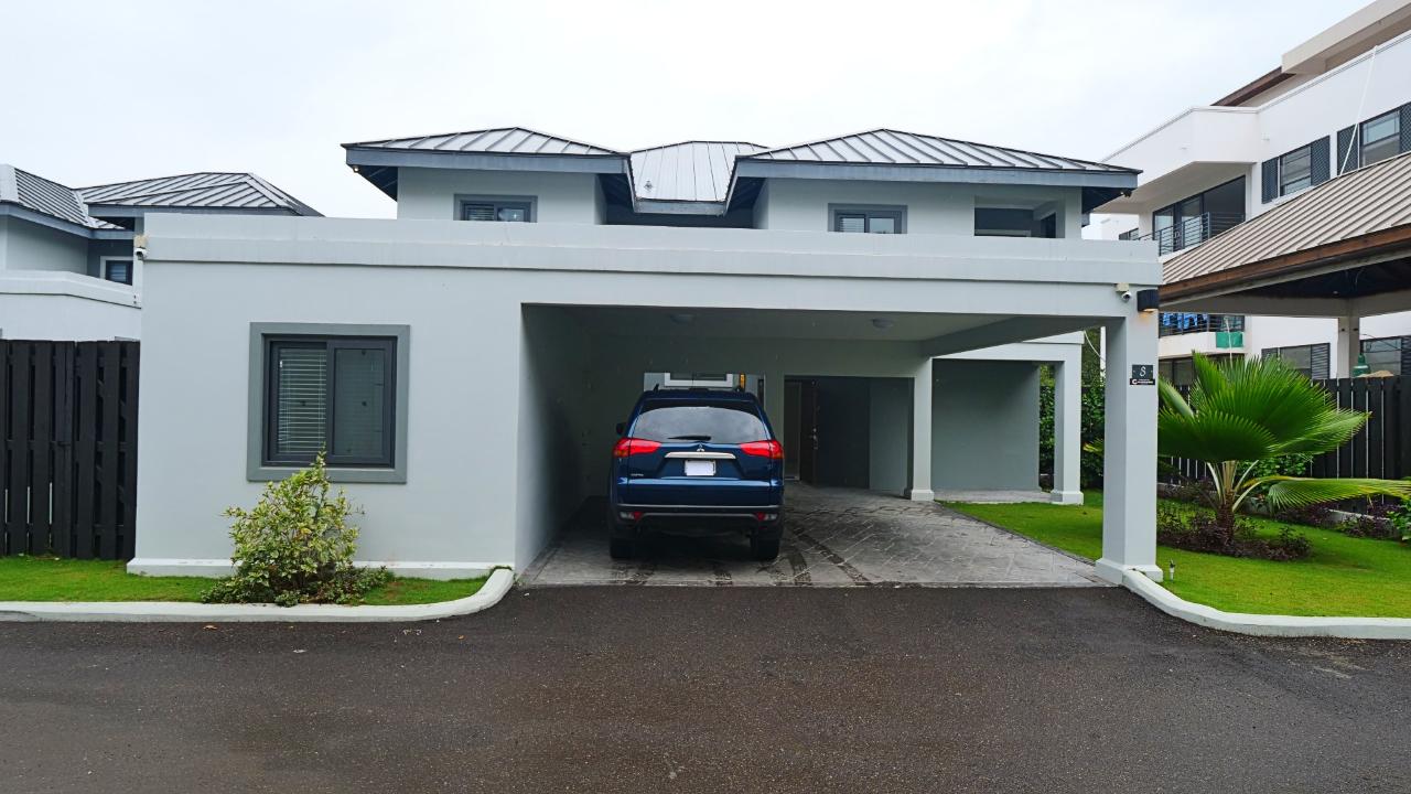 Resort Apartment/Villa for Rent   Kingston 6