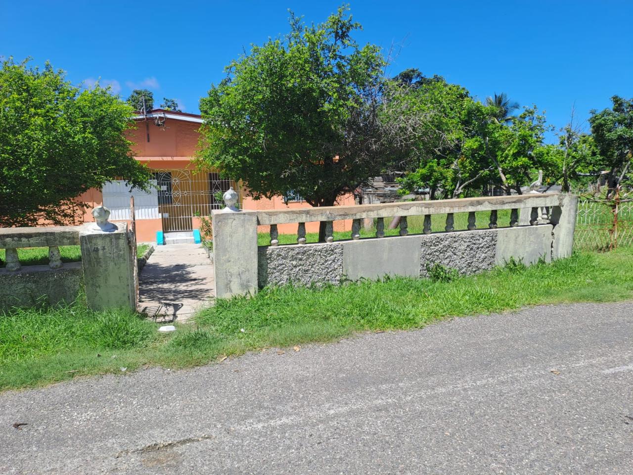 House for Sale   May Pen