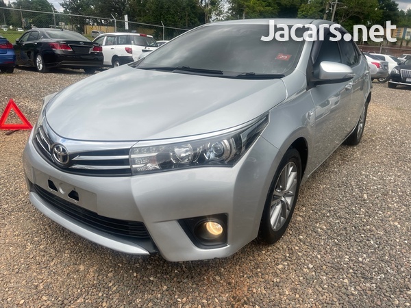 Toyota Corolla Altis 1,5L 2014