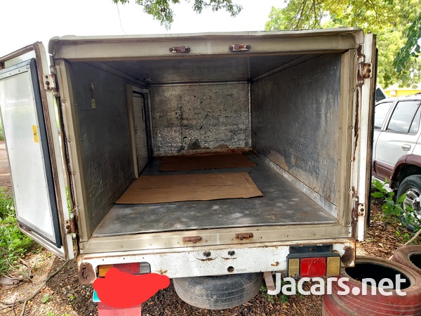 3 ton Mitsubishi Canter