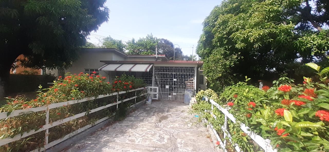 House for Sale   Kingston 10