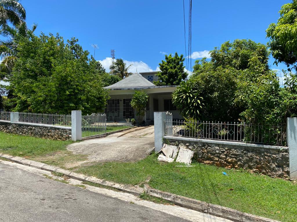 House for Sale   Montego Bay