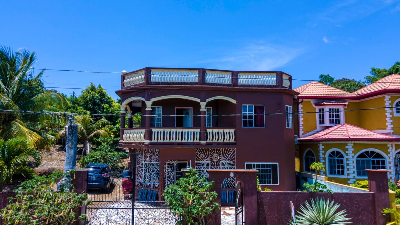 House for Sale   Retreat