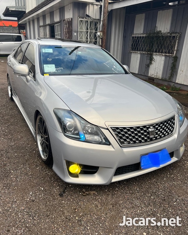 Toyota Crown 3,5L 2013