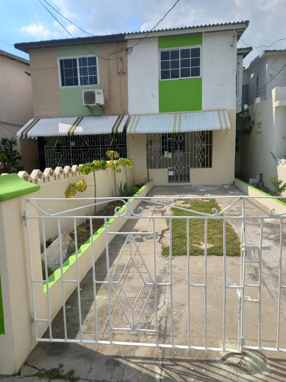 Townhouse for Sale   Kingston 20