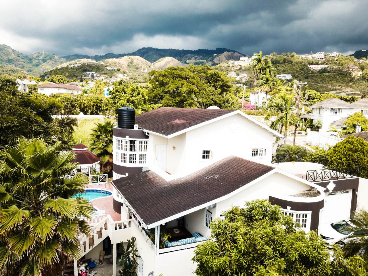 House for Rent   Kingston 8