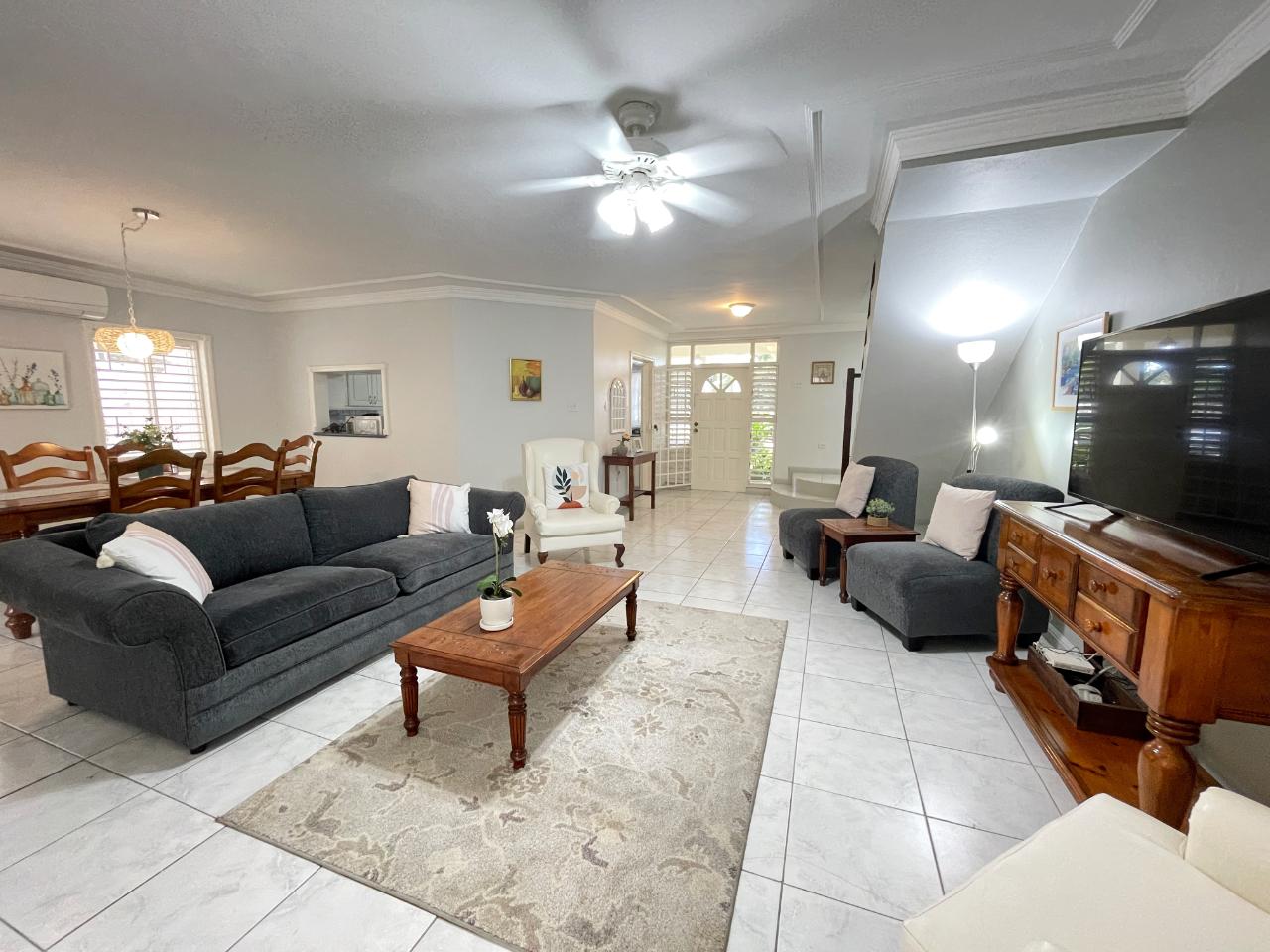 Townhouse for Rent   Kingston 6