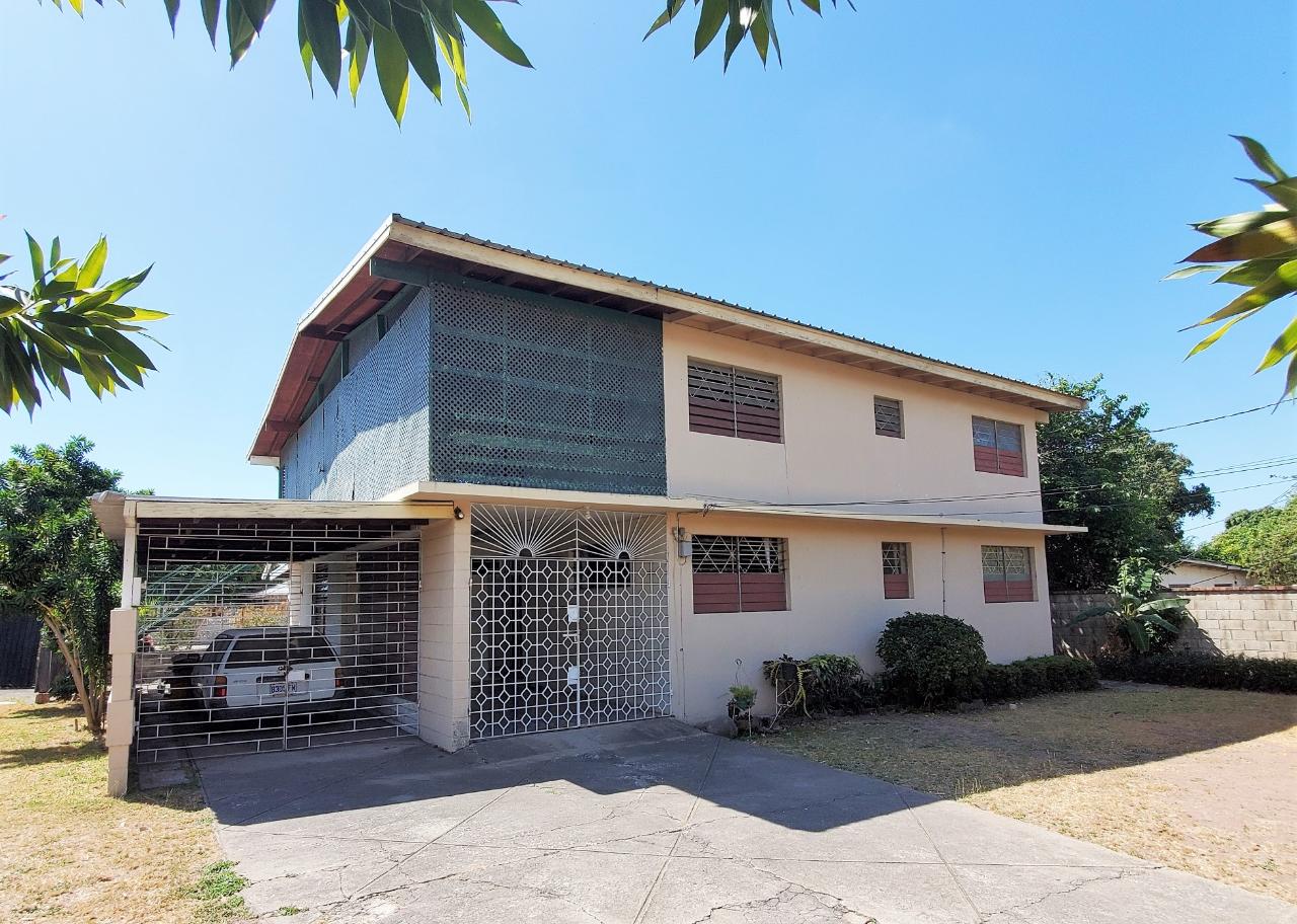 House for Sale   Kingston 10