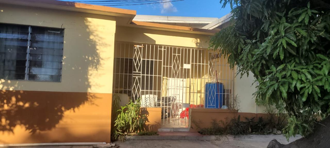House for Sale   Kingston 11