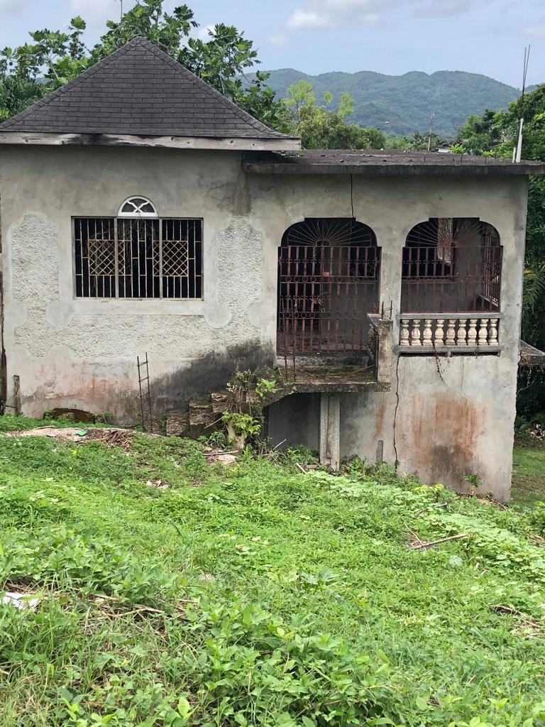 House for Sale   Green Island