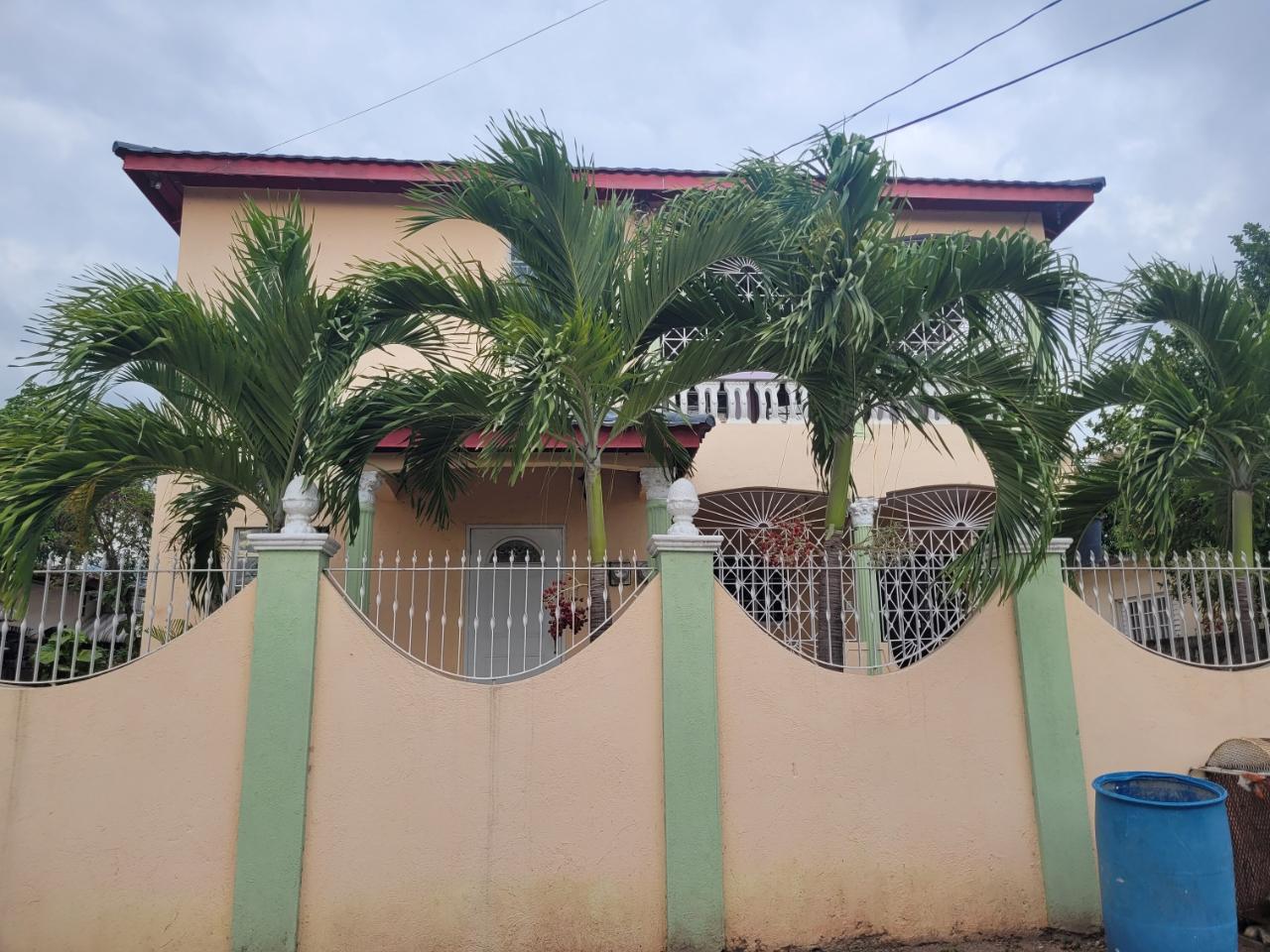House for Sale   Kingston 19