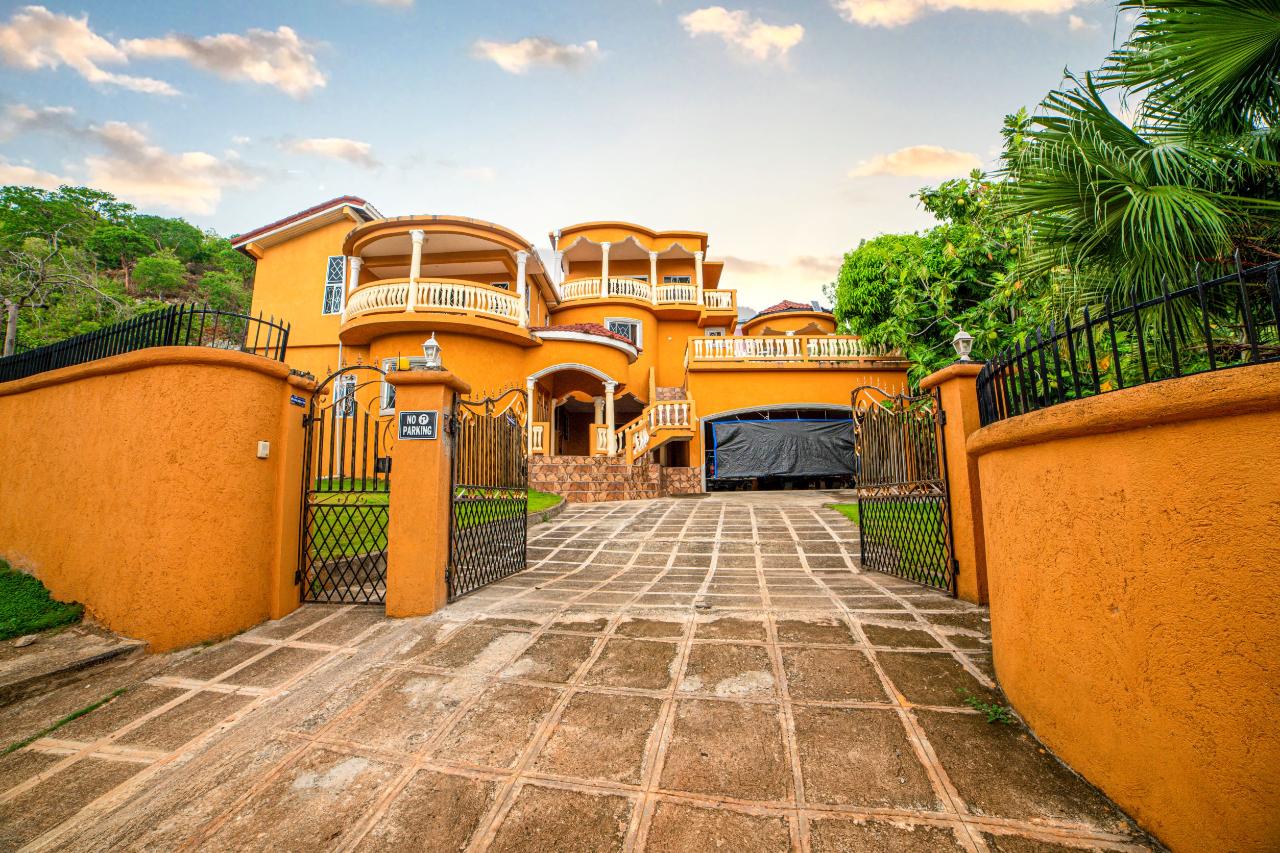 House for Sale   Red Hills