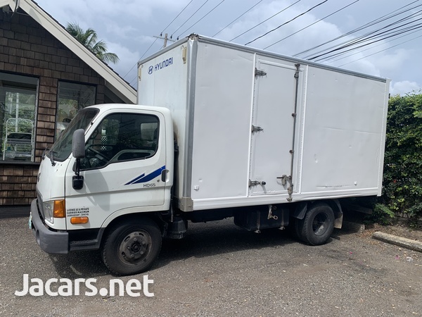 Hyundai Box Truck